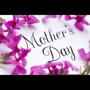 Visit my closet for 🌸 mom 🌸